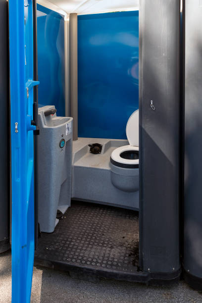 Best Portable bathroom rental  in Indian River Estates, FL